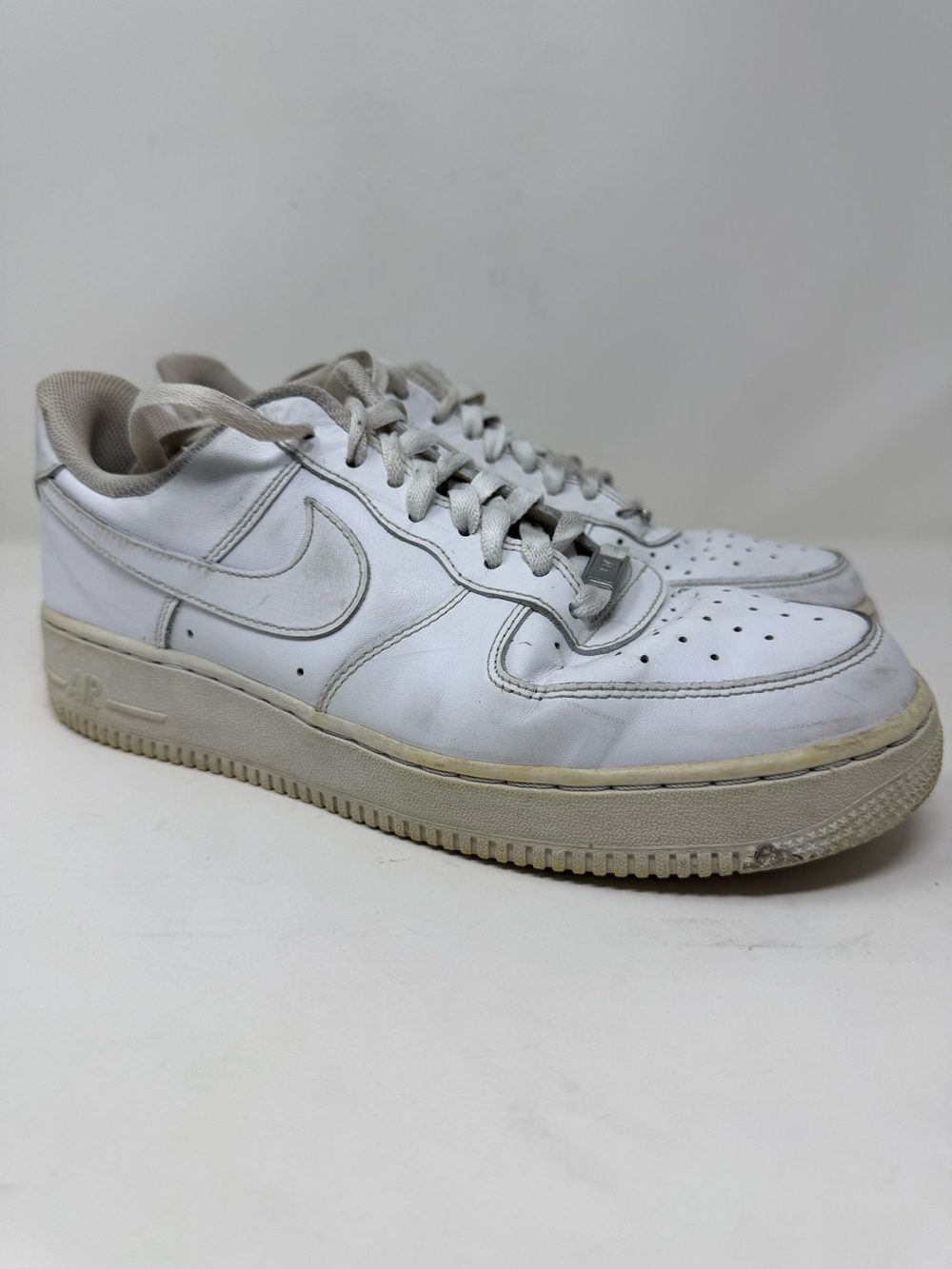 Nike White Low-Top Swoosh Sneakers, White, Women’s 11, 315115-112